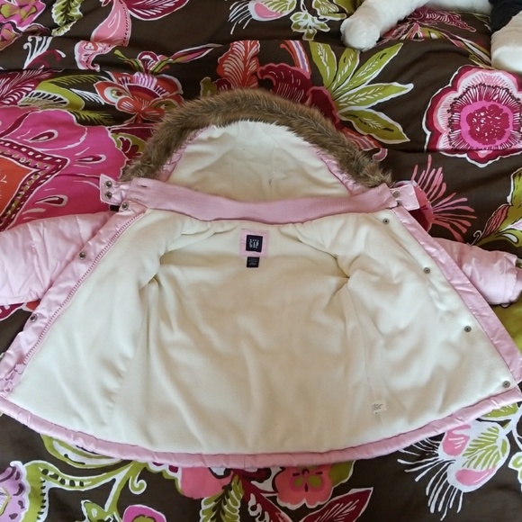 Baby Gap Girls Fleece Lined Puffer Jacket - Picture 5 of 8